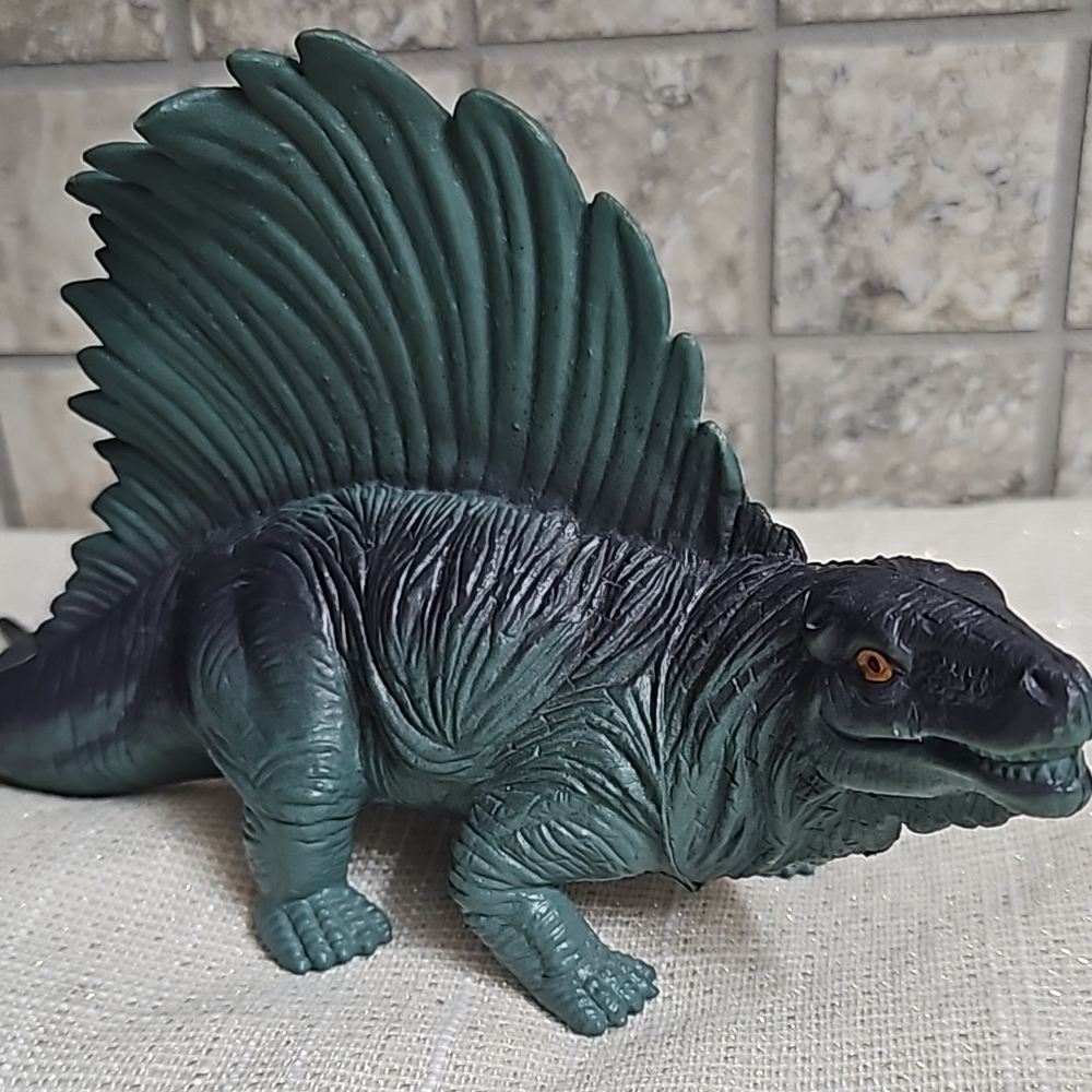 Vintage Dimetrodon Dinosaur Figure